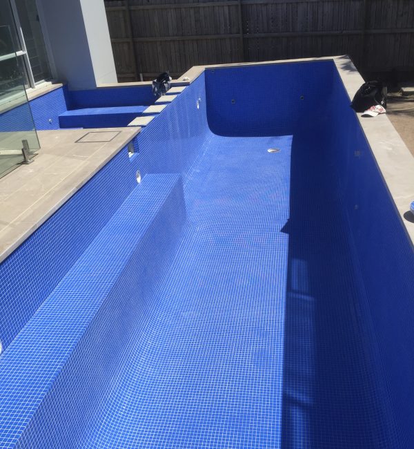 Good size royal blue pool, Huberfield