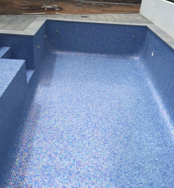 Nice mixed blue colour with granite coping, Terry Hills